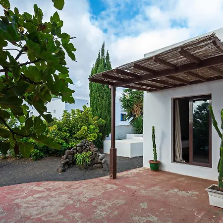 4br Relax House - Terrace & Mountain بيت للعطل